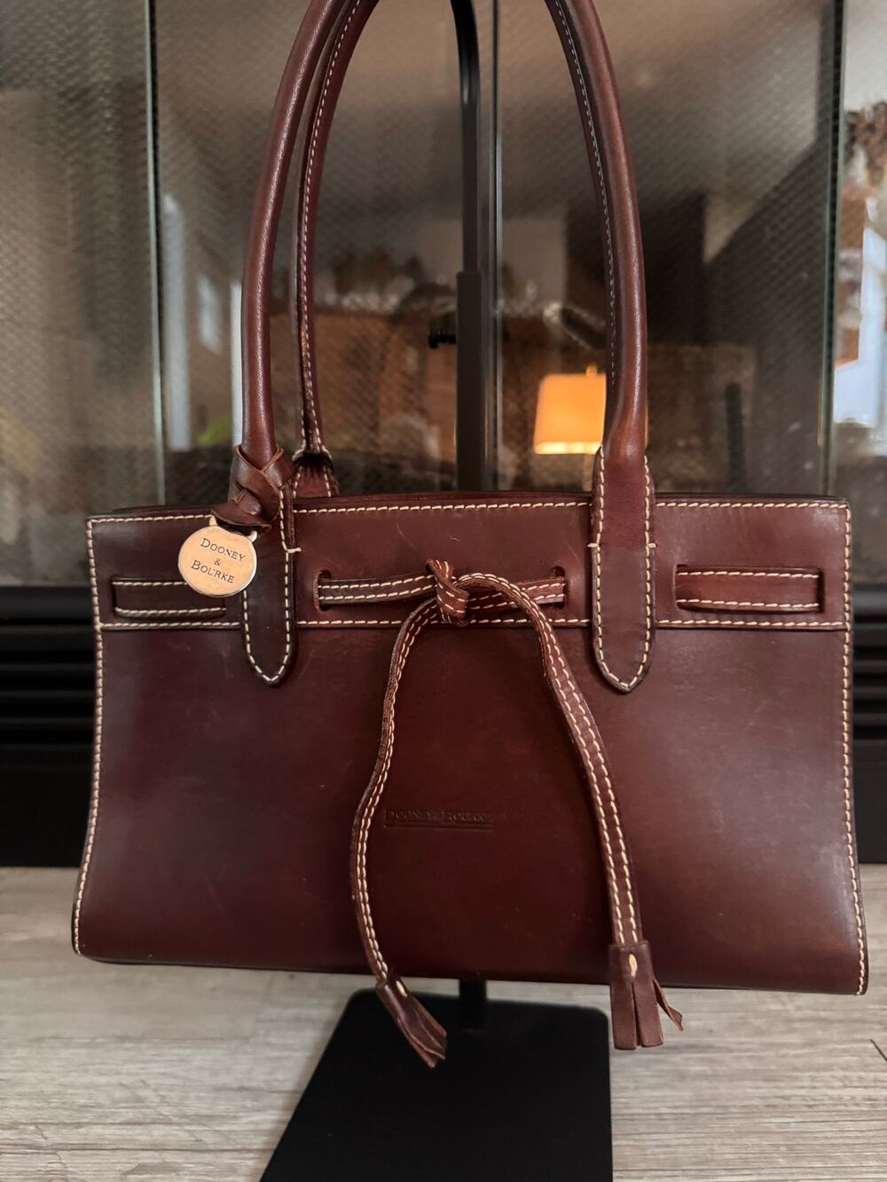 Vintage Dooney & Bourke chestnut Alto small shopper tote purse